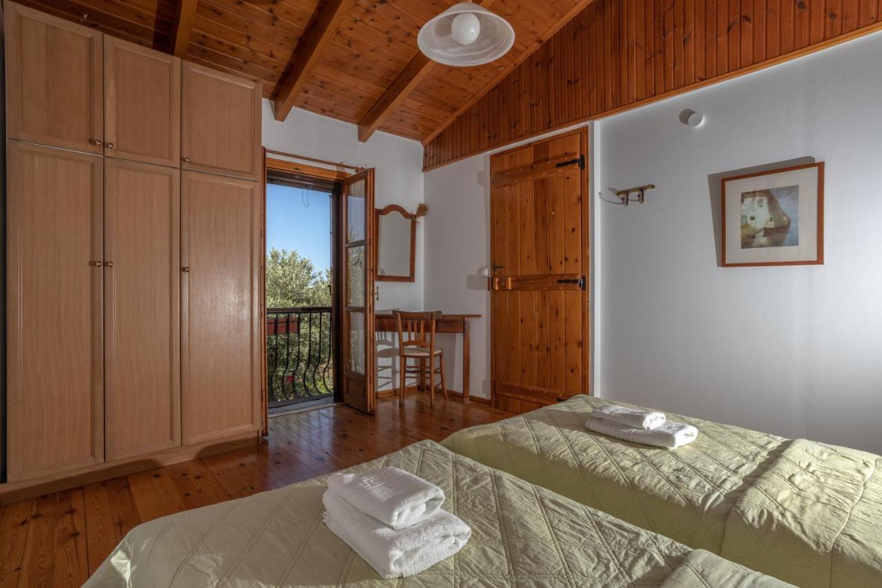 הוילה אגיה פרסקבי Manolis' House מראה חיצוני תמונה