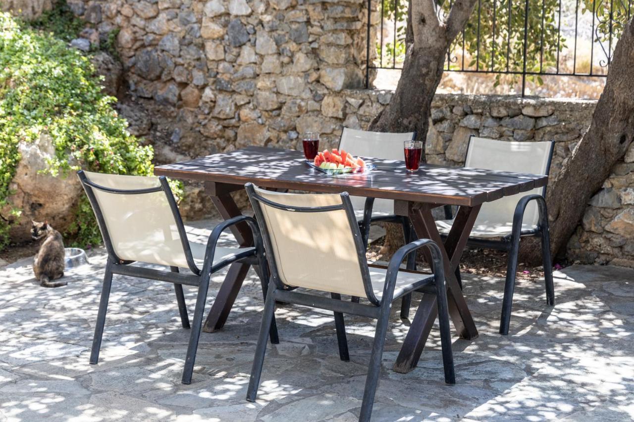 הוילה אגיה פרסקבי Manolis' House מראה חיצוני תמונה
